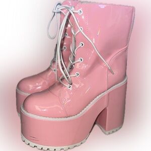 PINK HOLOGRAM SMASH PLATFORM BOOTS YRU